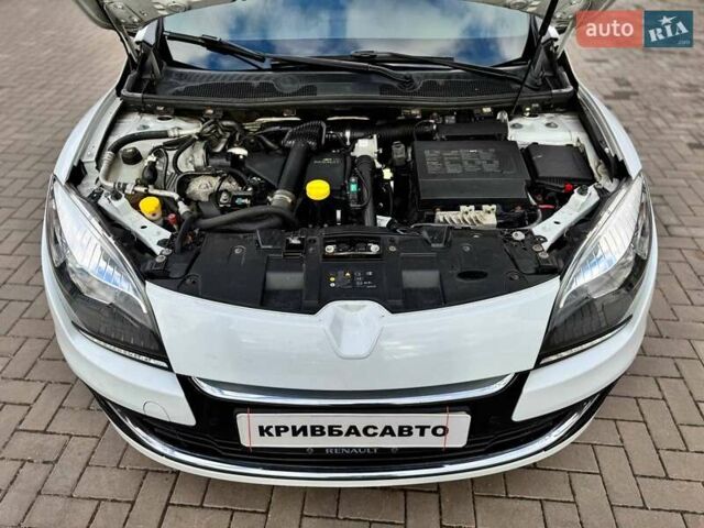 Білий Рено Меган, об'ємом двигуна 1.5 л та пробігом 249 тис. км за 9400 $, фото 2 на Automoto.ua