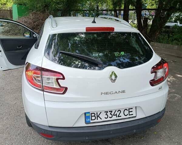 Білий Рено Меган, об'ємом двигуна 1.46 л та пробігом 201 тис. км за 7200 $, фото 1 на Automoto.ua