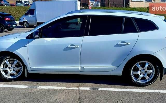 Белый Рено Меган, объемом двигателя 1.5 л и пробегом 207 тыс. км за 8500 $, фото 8 на Automoto.ua