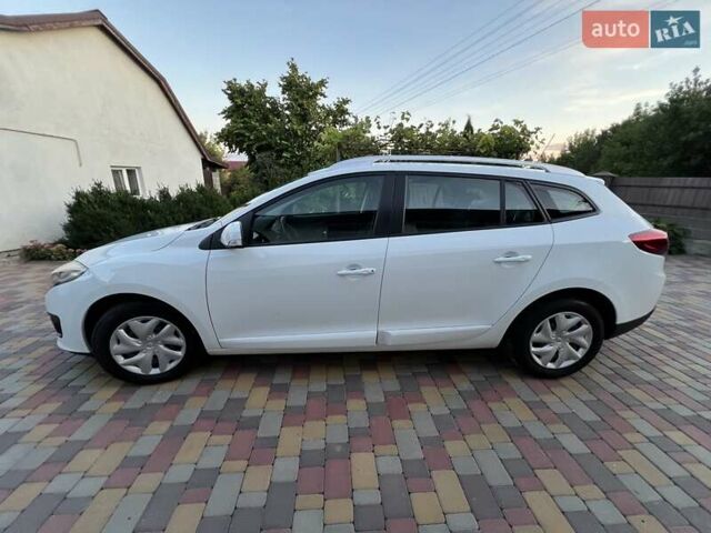 Белый Рено Меган, объемом двигателя 1.46 л и пробегом 185 тыс. км за 9099 $, фото 7 на Automoto.ua