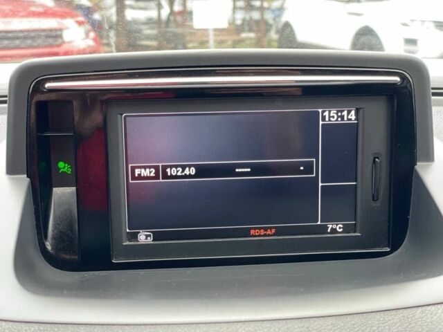 Рено Меган 2013 в Кривом Роге на Automoto.ua Белый Рено Меган, объемом двигателя 1.5 л и пробегом 148 тыс. км за 9100 $, фото 13 на Automoto.ua