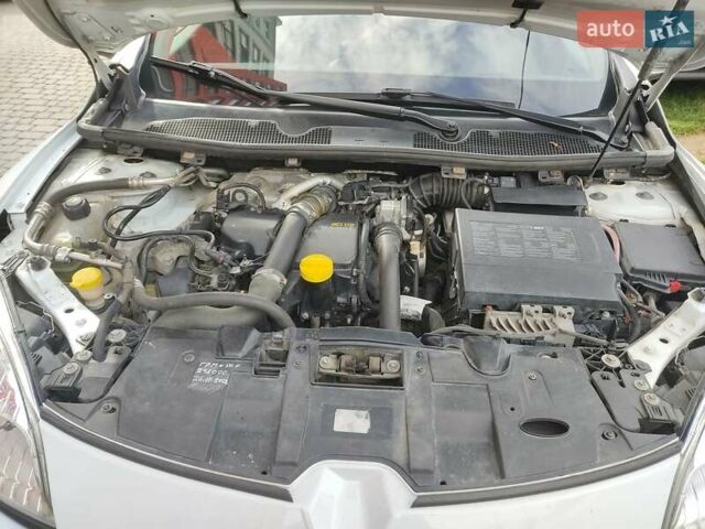 Белый Рено Меган, объемом двигателя 1.5 л и пробегом 273 тыс. км за 7500 $, фото 12 на Automoto.ua