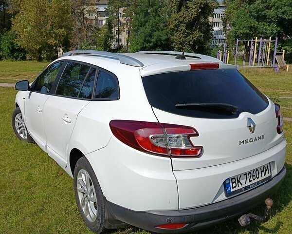 Білий Рено Меган, об'ємом двигуна 1.5 л та пробігом 270 тис. км за 8900 $, фото 5 на Automoto.ua