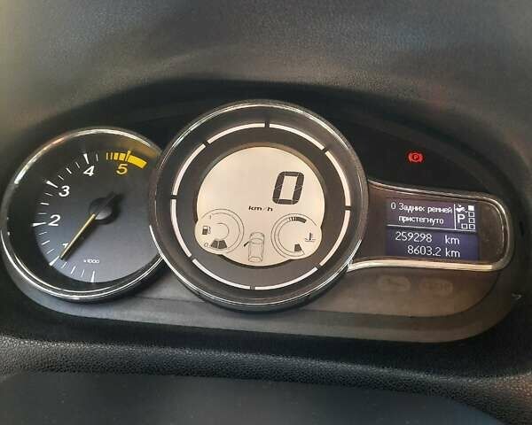 Білий Рено Меган, об'ємом двигуна 1.46 л та пробігом 259 тис. км за 7790 $, фото 4 на Automoto.ua