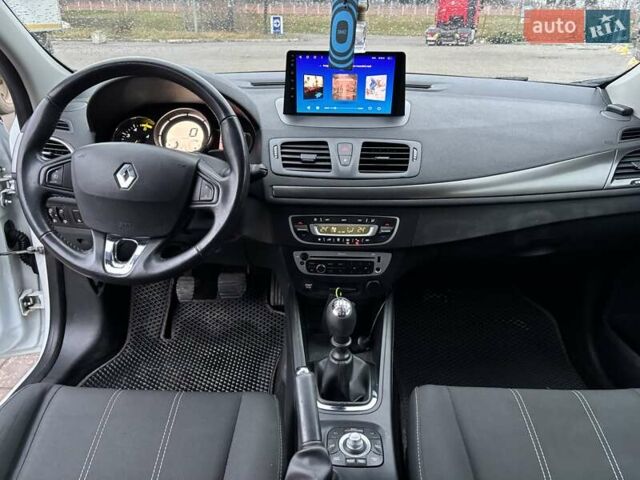Білий Рено Меган, об'ємом двигуна 1.5 л та пробігом 248 тис. км за 7300 $, фото 33 на Automoto.ua