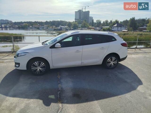 Белый Рено Меган, объемом двигателя 1.2 л и пробегом 123 тыс. км за 7800 $, фото 7 на Automoto.ua