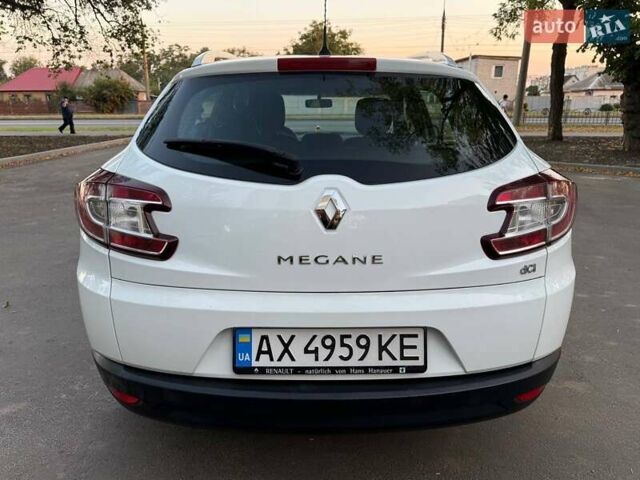 Білий Рено Меган, об'ємом двигуна 1.46 л та пробігом 258 тис. км за 7200 $, фото 6 на Automoto.ua