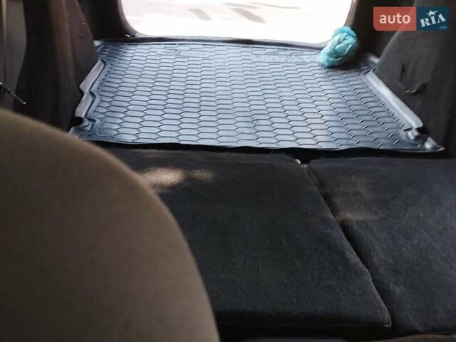 Білий Рено Меган, об'ємом двигуна 1.5 л та пробігом 299 тис. км за 8350 $, фото 18 на Automoto.ua