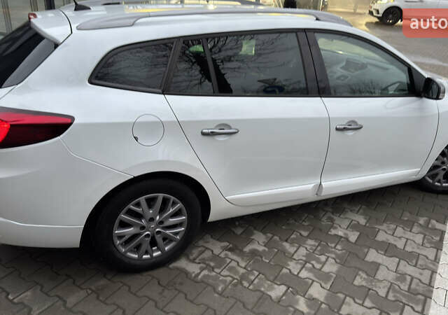Белый Рено Меган, объемом двигателя 1.5 л и пробегом 241 тыс. км за 10200 $, фото 8 на Automoto.ua