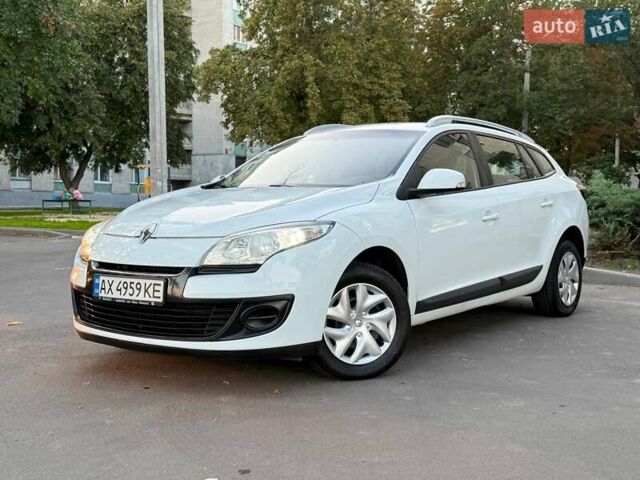 Білий Рено Меган, об'ємом двигуна 1.46 л та пробігом 258 тис. км за 7200 $, фото 3 на Automoto.ua