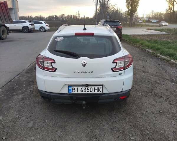 Білий Рено Меган, об'ємом двигуна 1.46 л та пробігом 267 тис. км за 7300 $, фото 6 на Automoto.ua