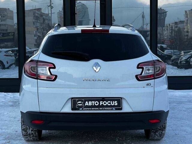 Белый Рено Меган, объемом двигателя 1.5 л и пробегом 300 тыс. км за 8490 $, фото 6 на Automoto.ua