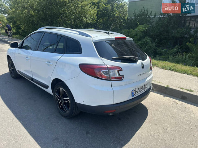 Белый Рено Меган, объемом двигателя 1.46 л и пробегом 320 тыс. км за 7100 $, фото 4 на Automoto.ua
