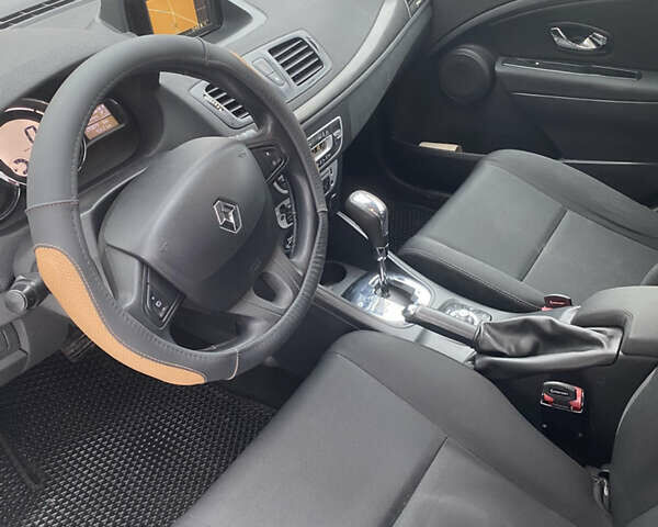 Білий Рено Меган, об'ємом двигуна 1.5 л та пробігом 295 тис. км за 7500 $, фото 5 на Automoto.ua