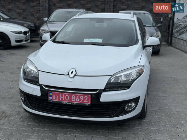 Білий Рено Меган, об'ємом двигуна 1.5 л та пробігом 199 тис. км за 8250 $, фото 1 на Automoto.ua