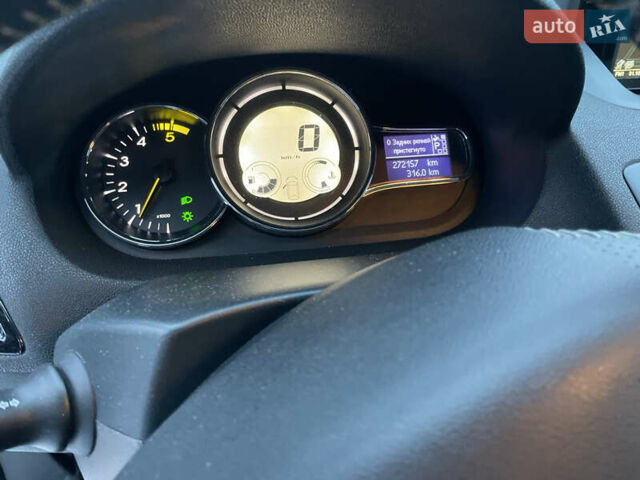 Білий Рено Меган, об'ємом двигуна 1.46 л та пробігом 272 тис. км за 8000 $, фото 19 на Automoto.ua