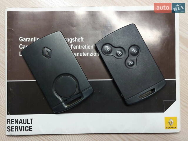 Белый Рено Меган, объемом двигателя 1.46 л и пробегом 185 тыс. км за 9099 $, фото 34 на Automoto.ua