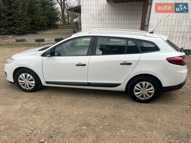 Білий Рено Меган, об'ємом двигуна 1.46 л та пробігом 302 тис. км за 6900 $, фото 4 на Automoto.ua