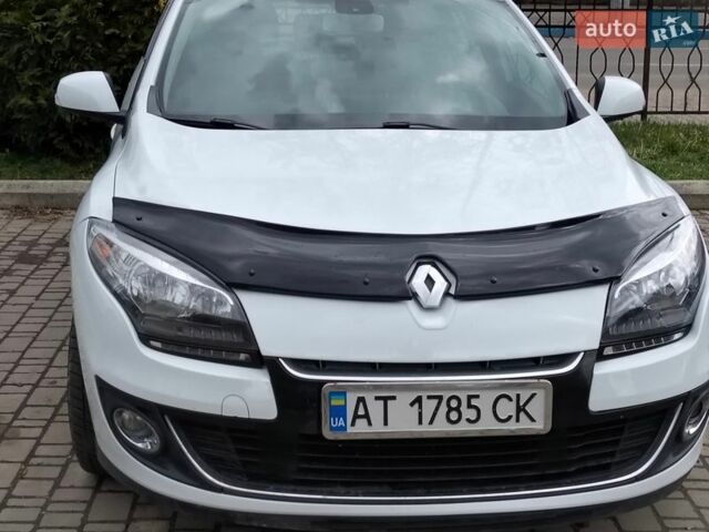 Белый Рено Меган, объемом двигателя 1.46 л и пробегом 280 тыс. км за 7600 $, фото 3 на Automoto.ua