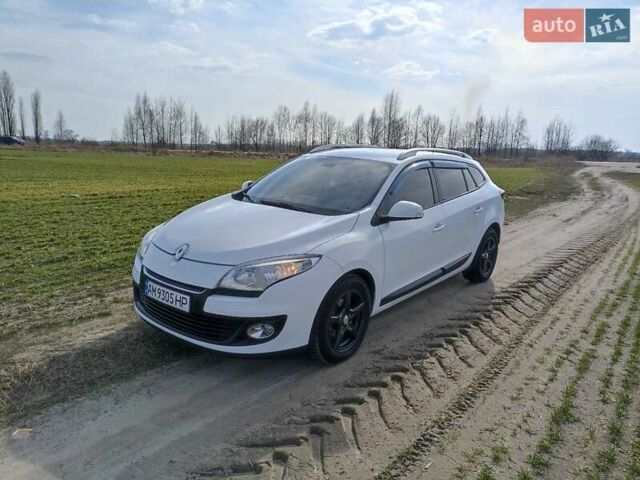 Белый Рено Меган, объемом двигателя 1.46 л и пробегом 340 тыс. км за 7900 $, фото 13 на Automoto.ua