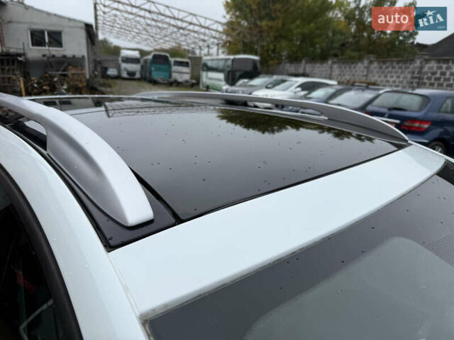 Белый Рено Меган, объемом двигателя 1.5 л и пробегом 220 тыс. км за 8250 $, фото 8 на Automoto.ua