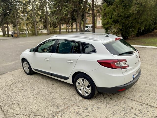 Белый Рено Меган, объемом двигателя 1.5 л и пробегом 286 тыс. км за 6999 $, фото 5 на Automoto.ua