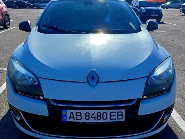 Белый Рено Меган, объемом двигателя 1.5 л и пробегом 207 тыс. км за 8500 $, фото 1 на Automoto.ua