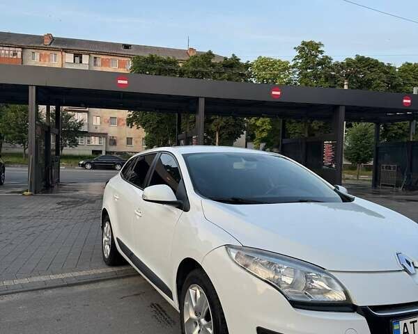 Білий Рено Меган, об'ємом двигуна 1.5 л та пробігом 220 тис. км за 7200 $, фото 5 на Automoto.ua