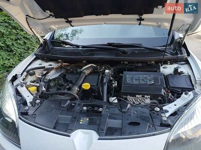 Білий Рено Меган, об'ємом двигуна 1.5 л та пробігом 299 тис. км за 8350 $, фото 25 на Automoto.ua
