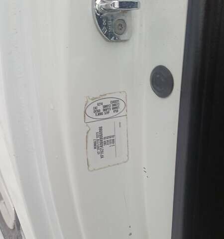 Белый Рено Меган, объемом двигателя 1.5 л и пробегом 378 тыс. км за 5200 $, фото 18 на Automoto.ua