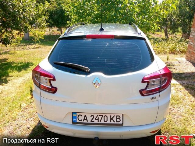 Белый Рено Меган, объемом двигателя 1.5 л и пробегом 342 тыс. км за 7500 $, фото 1 на Automoto.ua