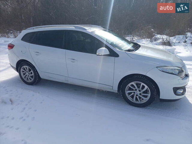 Белый Рено Меган, объемом двигателя 1.5 л и пробегом 222 тыс. км за 6850 $, фото 3 на Automoto.ua