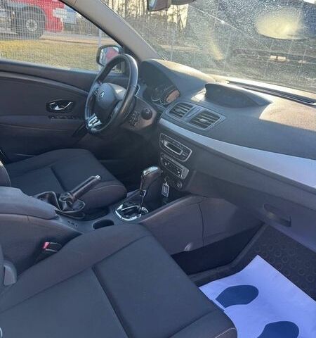 Білий Рено Меган, об'ємом двигуна 1.5 л та пробігом 240 тис. км за 8300 $, фото 11 на Automoto.ua