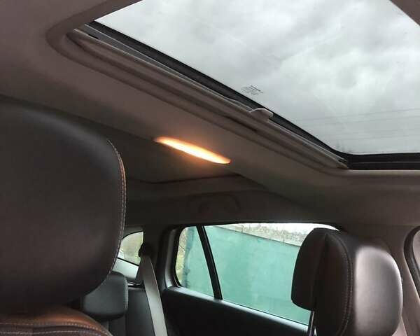 Белый Рено Меган, объемом двигателя 1.5 л и пробегом 418 тыс. км за 7700 $, фото 3 на Automoto.ua