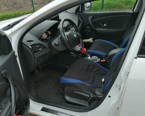 Білий Рено Меган, об'ємом двигуна 1.5 л та пробігом 216 тис. км за 7500 $, фото 7 на Automoto.ua