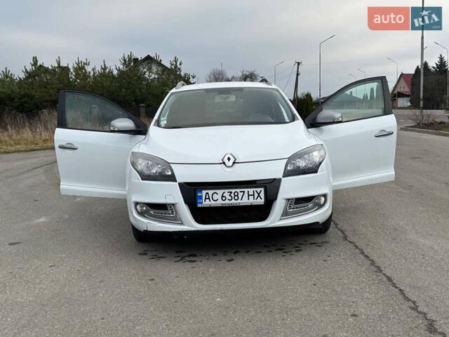 Белый Рено Меган, объемом двигателя 1.5 л и пробегом 238 тыс. км за 8500 $, фото 11 на Automoto.ua