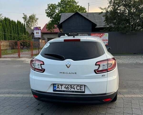 Білий Рено Меган, об'ємом двигуна 1.5 л та пробігом 220 тис. км за 7200 $, фото 2 на Automoto.ua