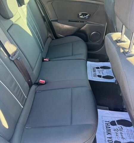 Білий Рено Меган, об'ємом двигуна 1.5 л та пробігом 240 тис. км за 8300 $, фото 17 на Automoto.ua