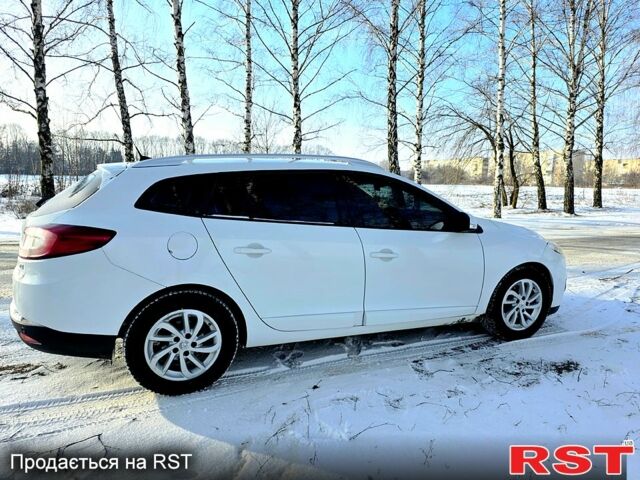 Белый Рено Меган, объемом двигателя 1.5 л и пробегом 24200 тыс. км за 8499 $, фото 4 на Automoto.ua