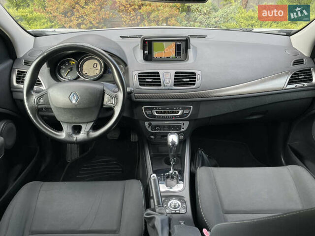 Білий Рено Меган, об'ємом двигуна 1.5 л та пробігом 199 тис. км за 8250 $, фото 31 на Automoto.ua