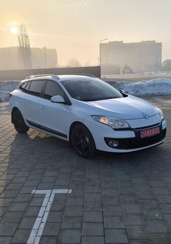 Белый Рено Меган, объемом двигателя 1.5 л и пробегом 197 тыс. км за 8750 $, фото 18 на Automoto.ua