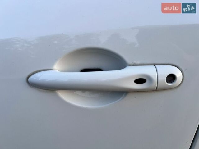 Білий Рено Меган, об'ємом двигуна 1.5 л та пробігом 277 тис. км за 7600 $, фото 14 на Automoto.ua