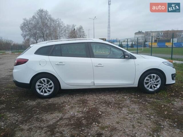 Белый Рено Меган, объемом двигателя 1.5 л и пробегом 243 тыс. км за 7999 $, фото 3 на Automoto.ua