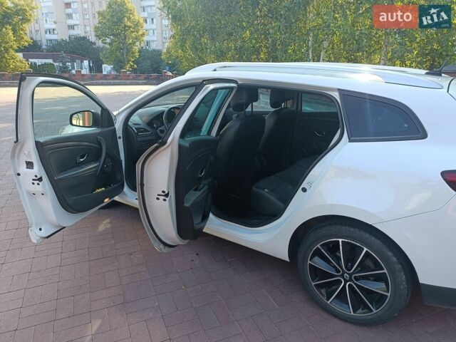 Білий Рено Меган, об'ємом двигуна 1.46 л та пробігом 167 тис. км за 7700 $, фото 5 на Automoto.ua