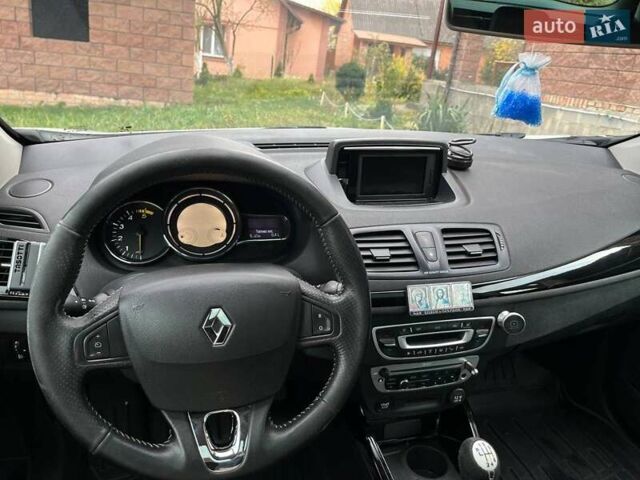 Белый Рено Меган, объемом двигателя 1.5 л и пробегом 418 тыс. км за 7700 $, фото 6 на Automoto.ua