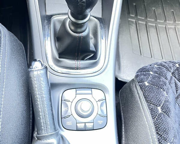 Белый Рено Меган, объемом двигателя 1.46 л и пробегом 390 тыс. км за 8200 $, фото 12 на Automoto.ua