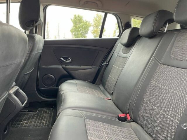 Рено Меган 2013 в Кривом Роге на Automoto.ua Белый Рено Меган, объемом двигателя 1.5 л и пробегом 148 тыс. км за 9100 $, фото 17 на Automoto.ua