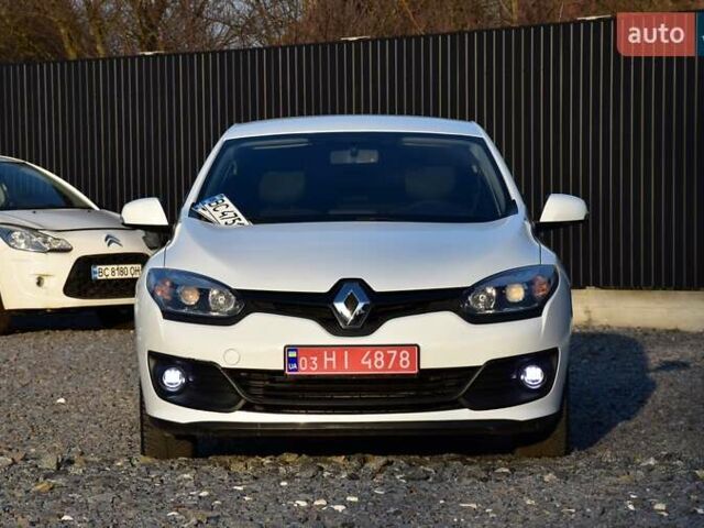 Белый Рено Меган, объемом двигателя 1.5 л и пробегом 232 тыс. км за 7800 $, фото 6 на Automoto.ua
