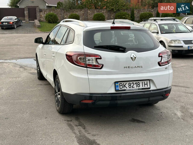 Рено Меган 2013 у Рівному на Automoto.ua Білий Рено Меган, об'ємом двигуна 1.6 л та пробігом 240 тис. км за 7950 $, фото 7 на Automoto.ua