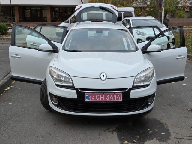 Белый Рено Меган, объемом двигателя 1.5 л и пробегом 226 тыс. км за 7300 $, фото 7 на Automoto.ua